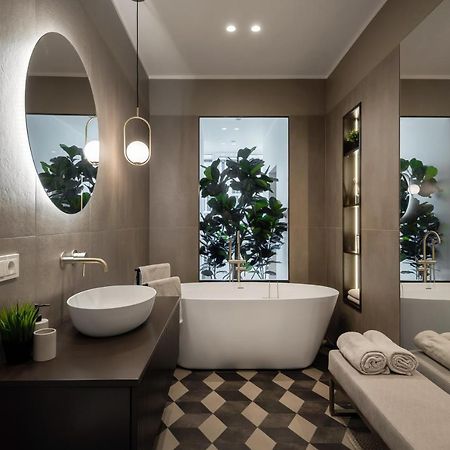 Cozy Apartment In The Quiet Center Of リガ エクステリア 写真